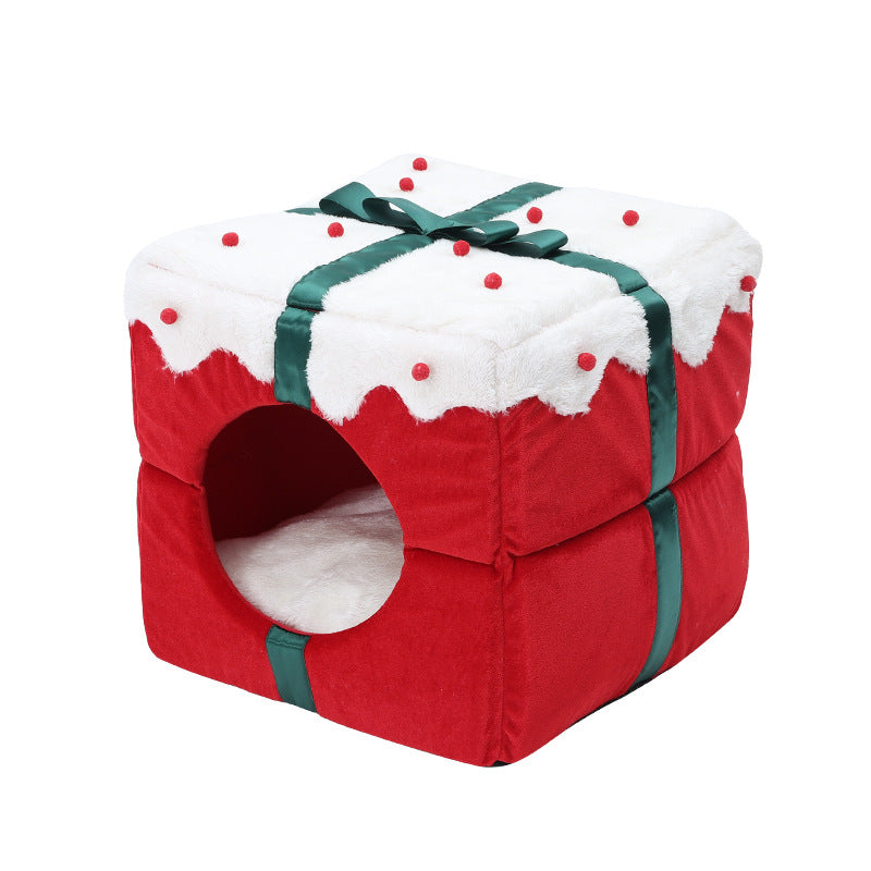 Christmas Enclosed Pet Bed