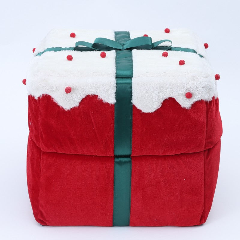 Christmas Enclosed Pet Bed